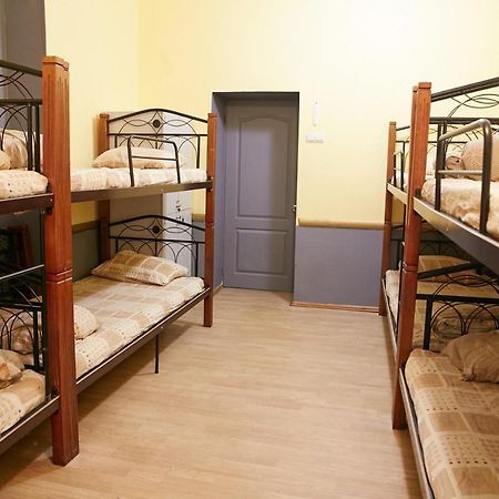 Night & Day Hostel Kiev Exterior photo
