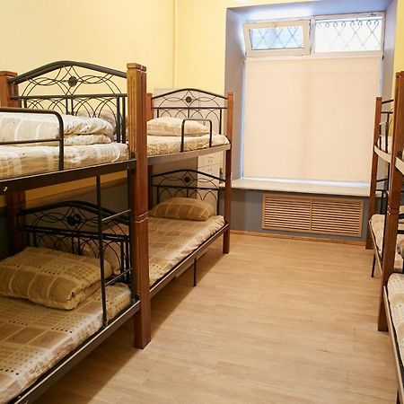 Night & Day Hostel Kiev Exterior photo
