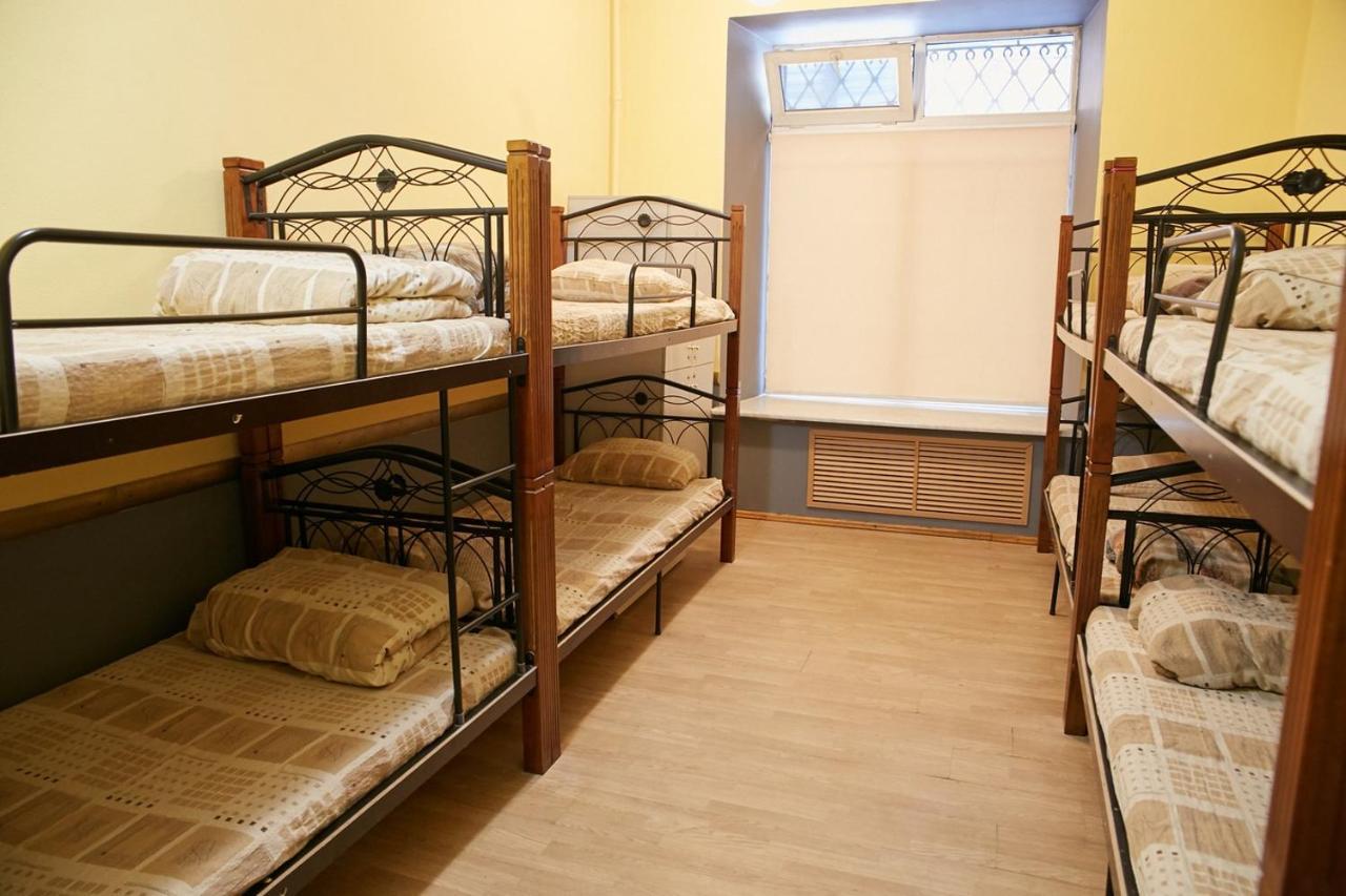 Night & Day Hostel Kiev Exterior photo